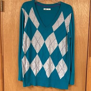 Argyle v-neck sweater